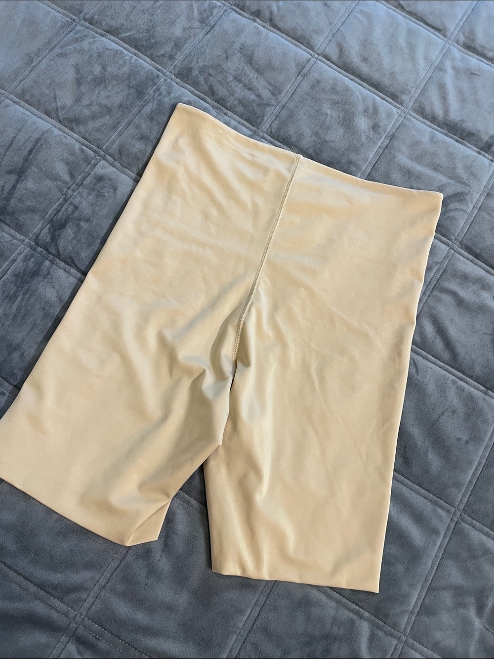 SPANX Nude/Tan High-Waist Shaping Shorts - Picture 5 of 6